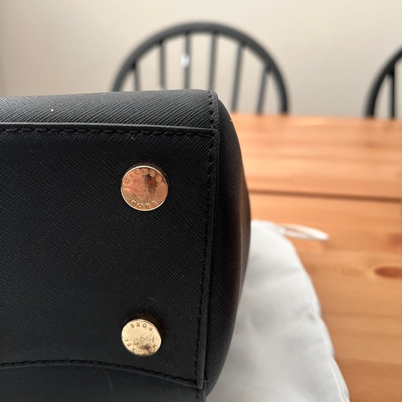 Michael Kors Sutton Satchel Saffiano Leather - Black - Picture 4 of 11